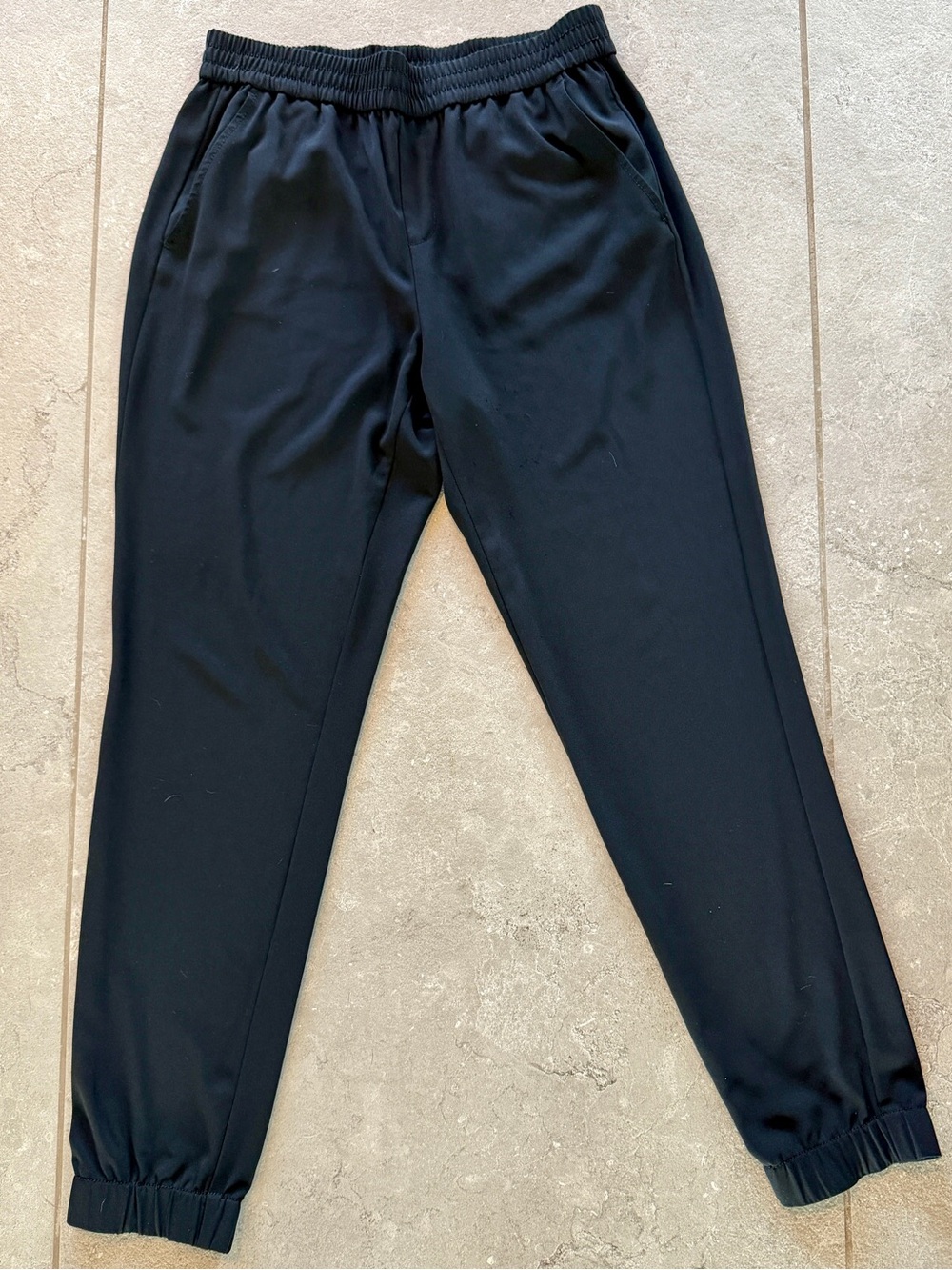 Banana Republic Black Pull On Tapered Ankle Pants Size 4